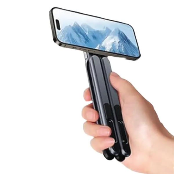 2169-FOLD-SELFIE.webp